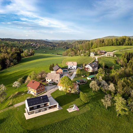 Holiday House Hona Lux Velike Lasce Dış mekan fotoğraf