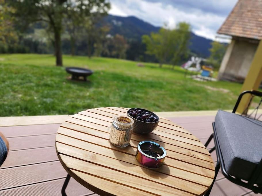 Holiday House Hona Lux Velike Lasce Dış mekan fotoğraf