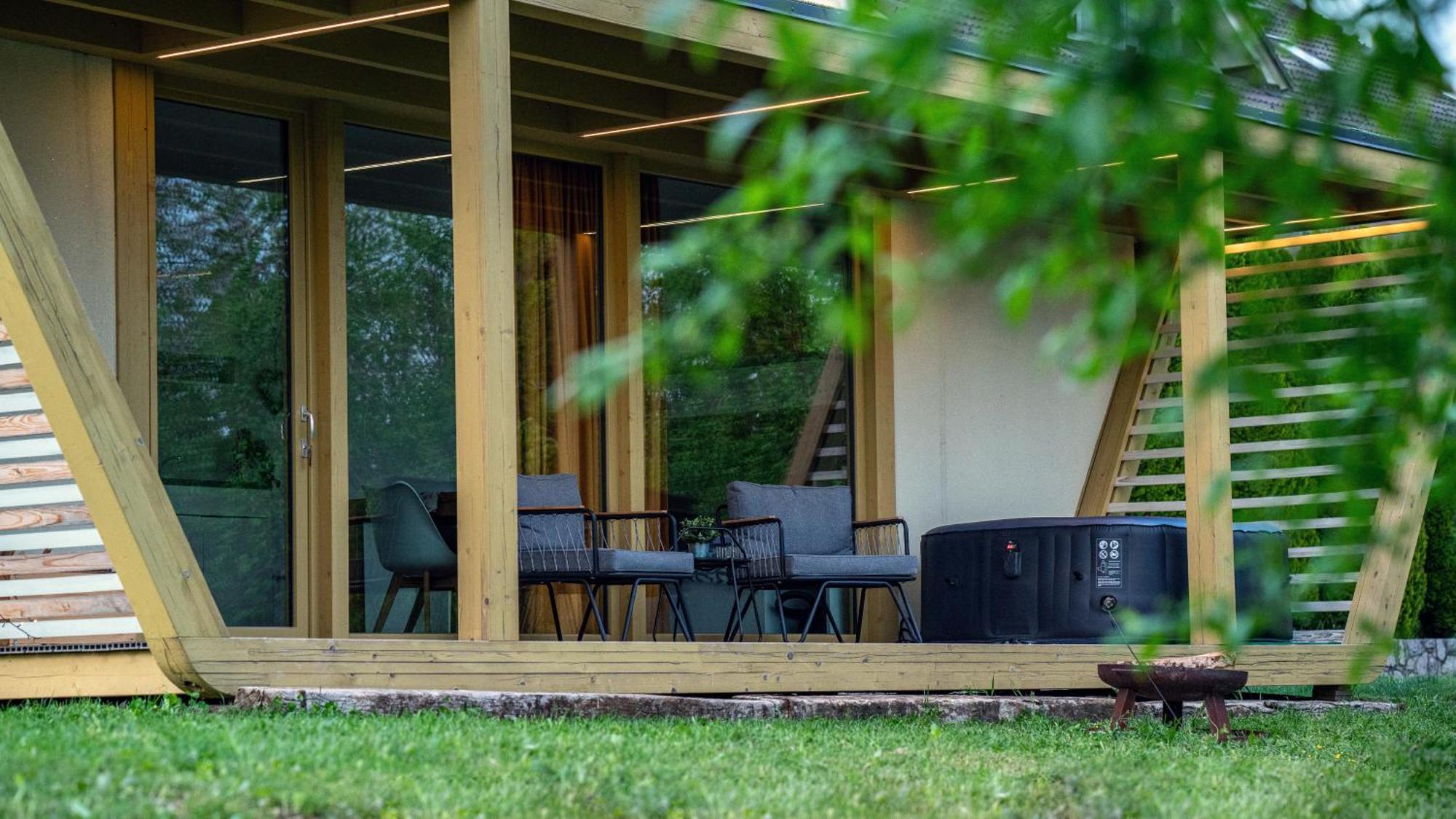 Holiday House Hona Lux Velike Lasce Dış mekan fotoğraf